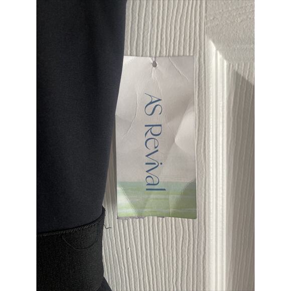 As Revival Womens Small Black Tennis Outfit - Picture 3 of 5